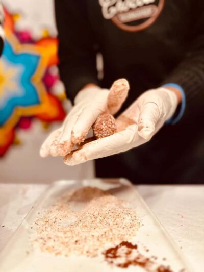 1.5h Cusco Chocolate Workshop – Truffles & Hot Chocolate