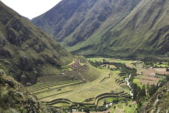 2-Day Private Short Inca Trail to Machu Picchu - Walking from Wiñay Wayna to the Sun Gate