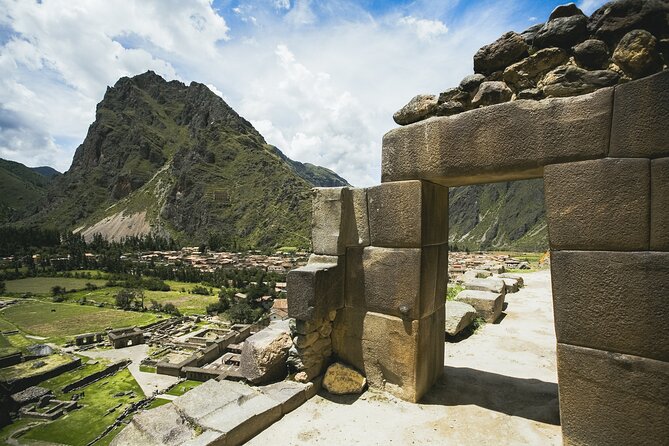 2 Day Sacred Valley and Machu Picchu Guided Tour from Cusco - What the $679 price really covers