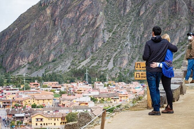 2 Day Sacred Valley and Machu Picchu Guided Tour from Cusco - Group size, guides, and comfort