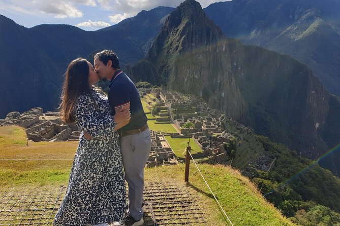 2-Day Sacred Valley & Machu Picchu Group Tour from Cusco - Why this two-day plan works