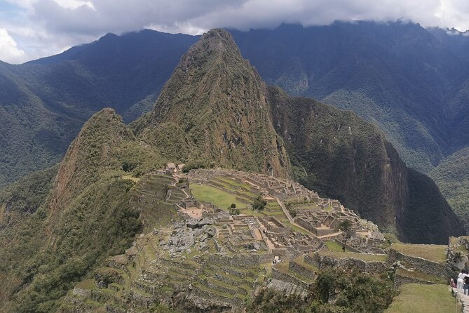 2-Day Tour in Sacred Valley and Machu Picchu from Cusco - What the $475 price really covers