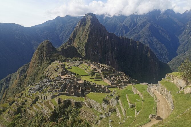 2-Day Tour in Sacred Valley and Machu Picchu from Cusco - The guides and the value of personal help
