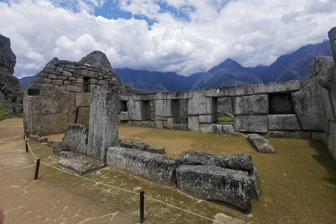 2-Day Tour in Sacred Valley and Machu Picchu from Cusco - Booking, communication, and cancellation details