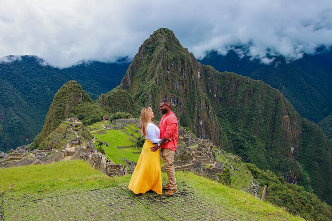2-Day Tour: Sacred Valley & Machu Picchu – All Tickets Included - Taray Viewpoint and the First Sacred Valley Photos