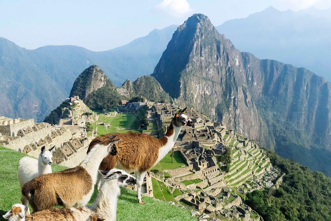 2 Days : Sacred Valley Conection Machu Picchu || Private Tour || - Urubamba lunch beside the Sacred River