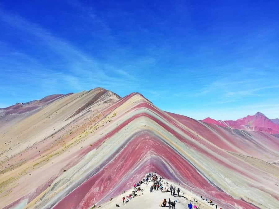 7 Colors Mountain - Why Rainbow Mountain looks so unusual