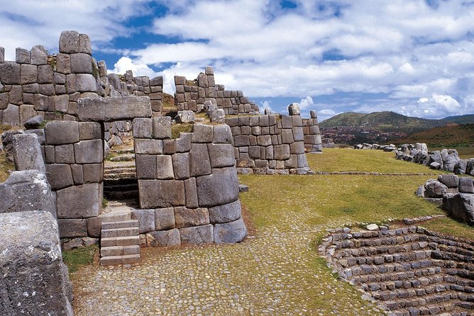 7-Day: Sacred Valley, MachuPichu, Rainbow Mountain, Humantay Lake - Cusco begins with temples and stone walls