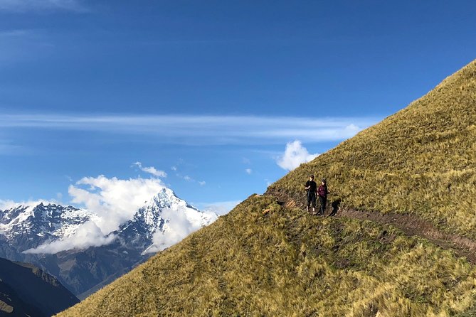 Ancascocha Trek To Machu Picchu 4 Days And 3 Nights - Day 1: Soqma, Perolniyoc, and Kuychiccasa Pass