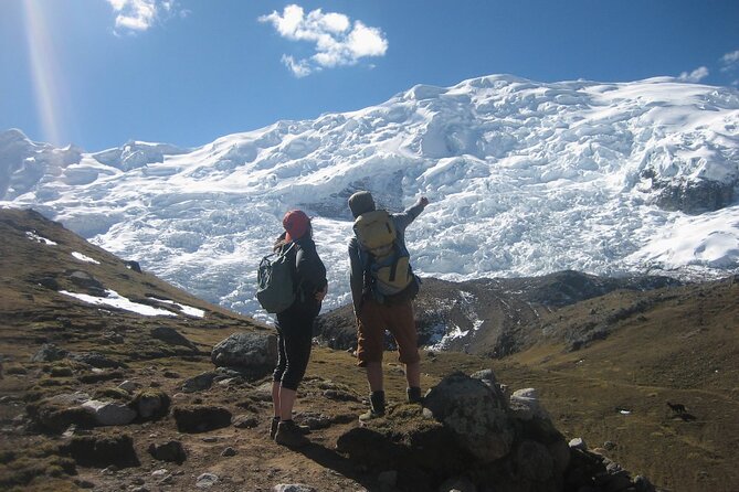 Ausangate Trek 5 Days - Food, equipment, and the people who make camp work
