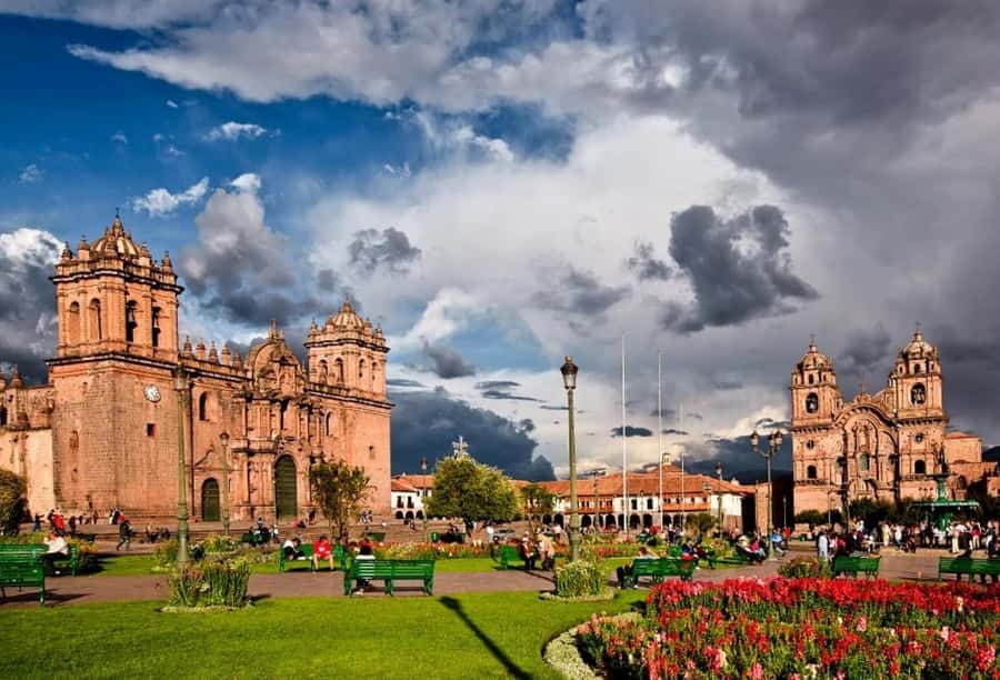 City Tour Cusco Qoricancha Sacsayhuaman y Tambomachay - Plaza de Armas: begin with Cusco’s layered past