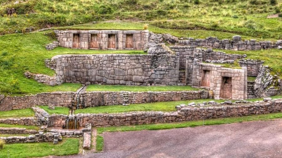 City Tour Cusco & Valle Sagrado Pisac mas Almuerzo - Puka Pukará and Tambomachay