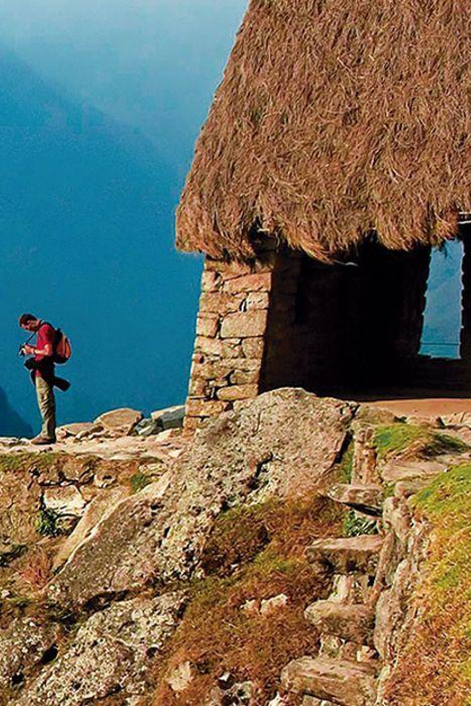 Cusco: 4-Day Inca Trail to Machu Picchu with Accommodation - Day three: Coffee country and the railway walk