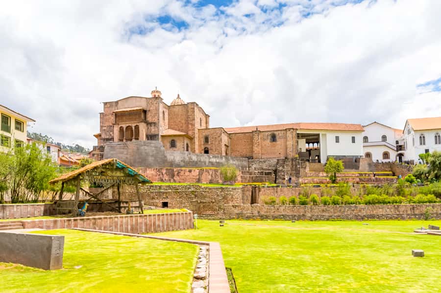Cusco: City and Nearby Ruins 5-Hour Guided Tour - The textile-shop stop and why it matters