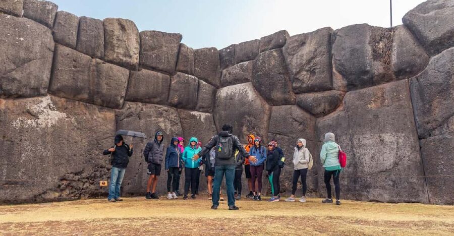 Cusco : City Tour of 4 Ruins and Sun Temple - Tambomachay shows Inca water engineering