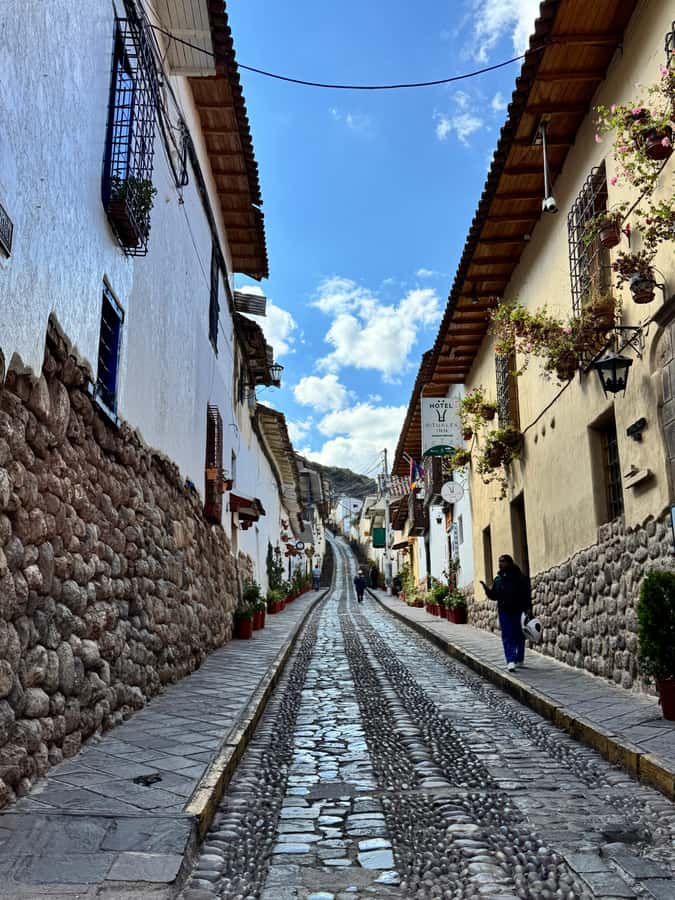 Cusco: Cultural Walking Tour with Local Guide⭐⭐⭐⭐⭐ - Starting by the Inca fountain in Cusco’s main square