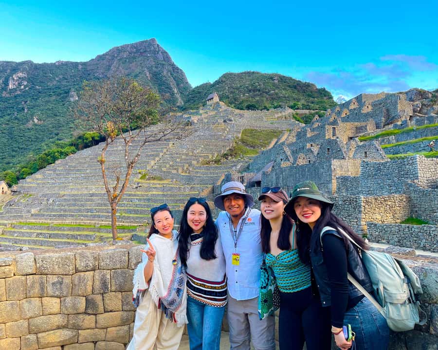 CUSCO: Full Day All Included Private Machu Picchu Experience - Ollantaytambo and the train south