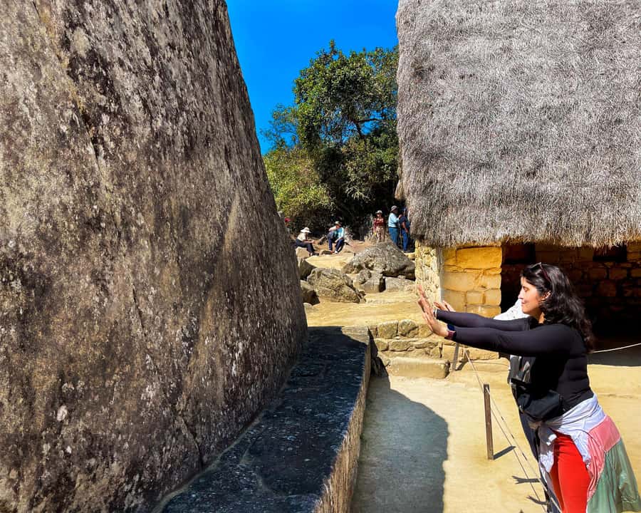 CUSCO: Full Day All Included Private Machu Picchu Experience - Arriving in Aguas Calientes