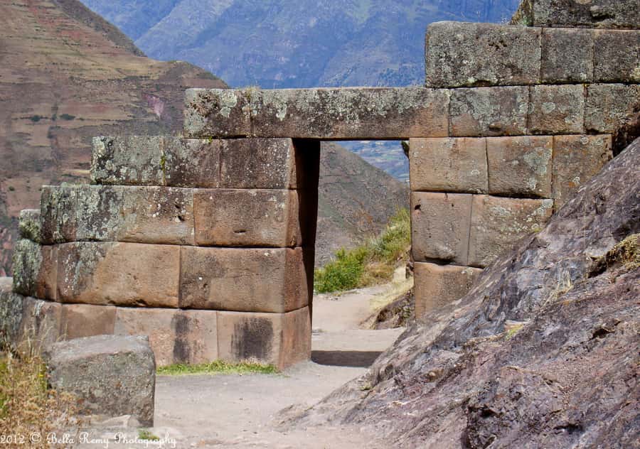 Cusco: Full-Day Sacred Valley and Maras Tour - Maras and its 3,000 salt pools