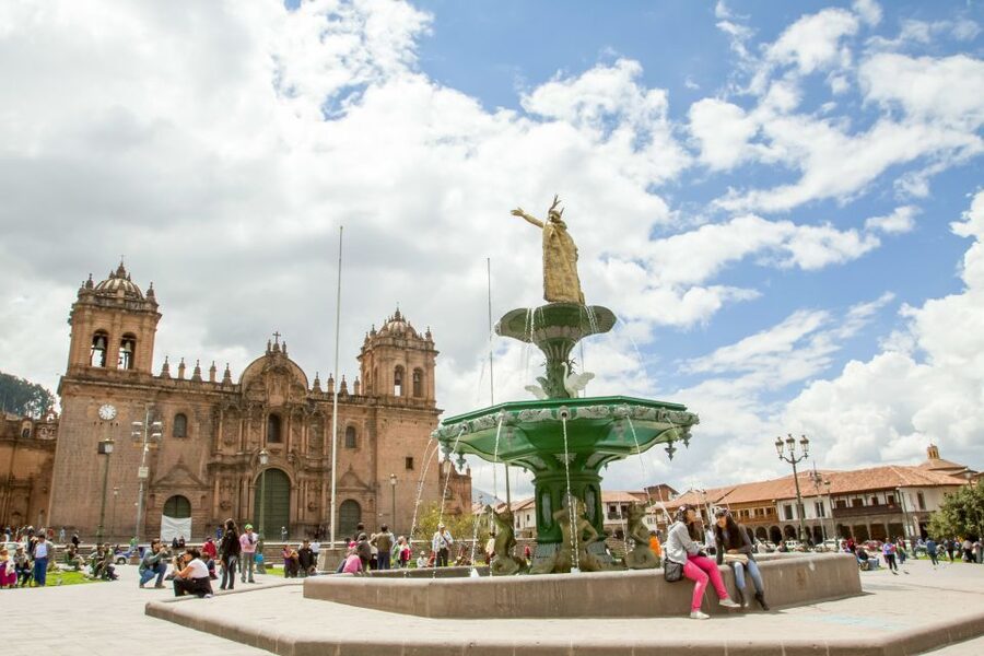 Cusco: Half-Day City and Nearby Archaeological Sites Tour - Quenqo, a smaller site with a religious role