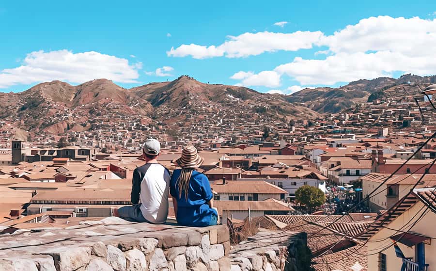 Cusco: Historic Walking Tour with Pisco Sour and Music Show - Starting at the Plaza de Armas and finding your bearings