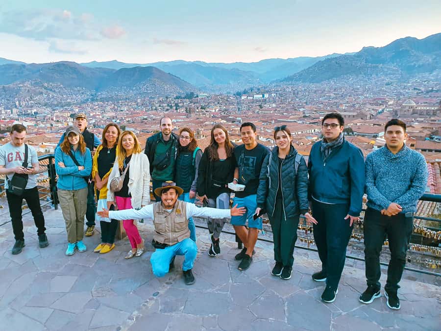 Cusco: Historic Walking Tour with Pisco Sour and Music Show - Manco Capac and the final drink