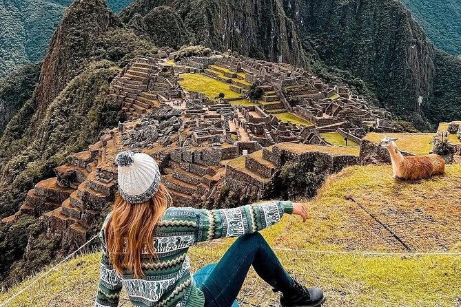 Cusco in 2-days: Sacred Valley and Machu Picchu - Lunch in Urubamba