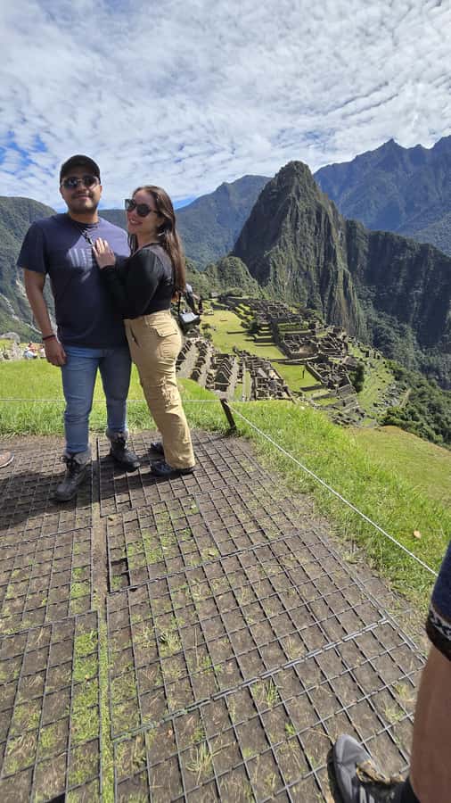 Cusco: Machu Picchu Day Trip with Train + Entrance ticket - From Cusco to Ollantaytambo before sunrise