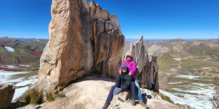 Cusco : Palcoyo - Rainbow Mountain Hidden Sister - Palcoyo at 4,200 meters, color without the crowds