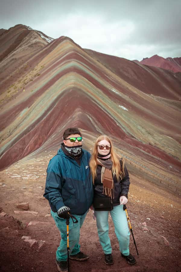 Cusco: Rainbow Mountain Tour and Red Valley Hike (Optional) - Guides, language, and group support