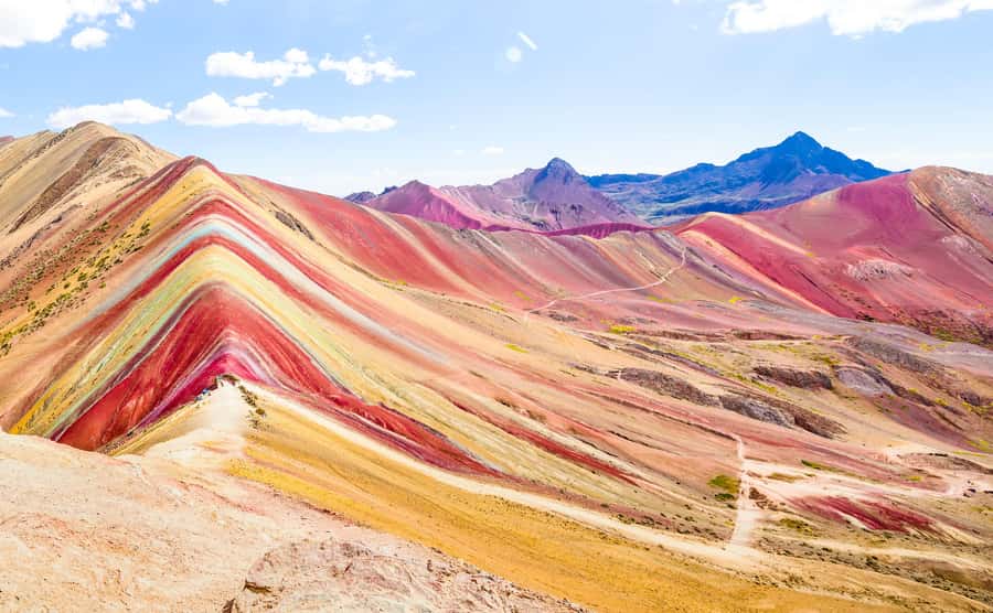 Cusco: Rainbow Mountain Tour with Meals & Red Valley Option - Thirty to Forty-Five Minutes Above the Colors
