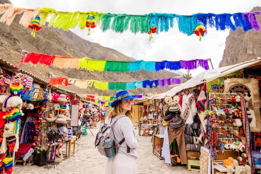 Cusco: Sacred Valley, Pisac, Ollantaytambo, Salt Mines Moray - Chinchero textiles and Andean craft