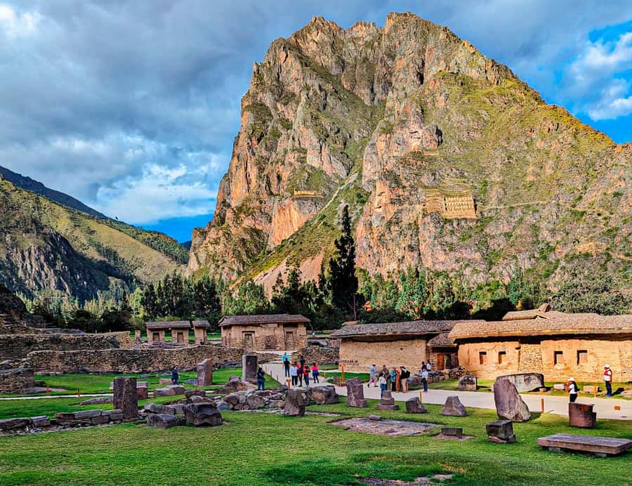 Cusco:Sacred Valley Pisaq,Ollantaytambo,Chinchero with Lunch - Ollantaytambo shows Inca stonework at its most dramatic