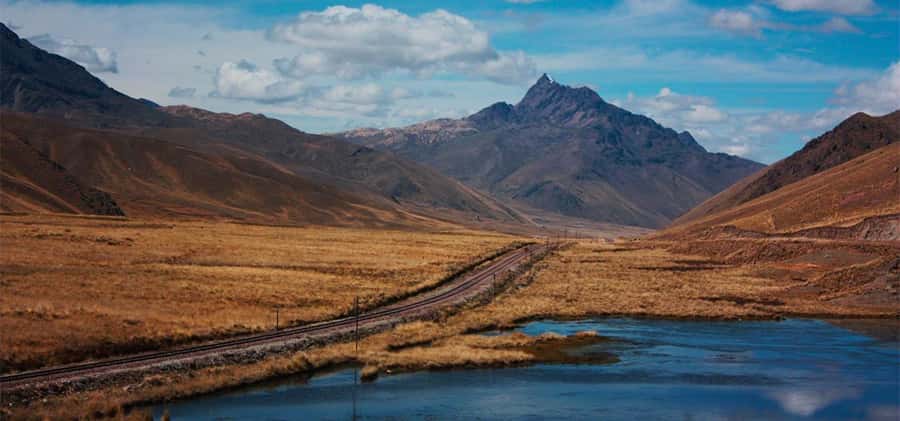 Cusco: Scenic Route of the Sun to Puno with Buffet Lunch - Why take a sightseeing bus from Cusco to Puno?