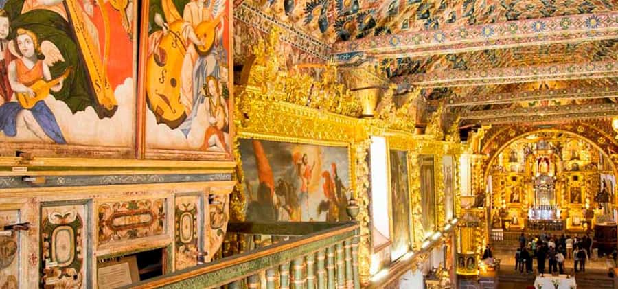 Cusco: Scenic Route of the Sun to Puno with Buffet Lunch - Raqchi and the 15-meter Temple of Wiracocha