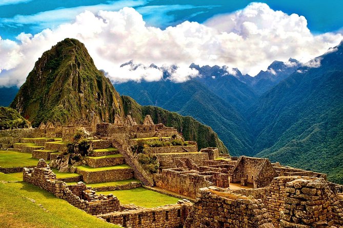 Epic Machu Picchu 2-Day Adventure by Car with Overnight Stay - A two-hour guided visit inside the citadel