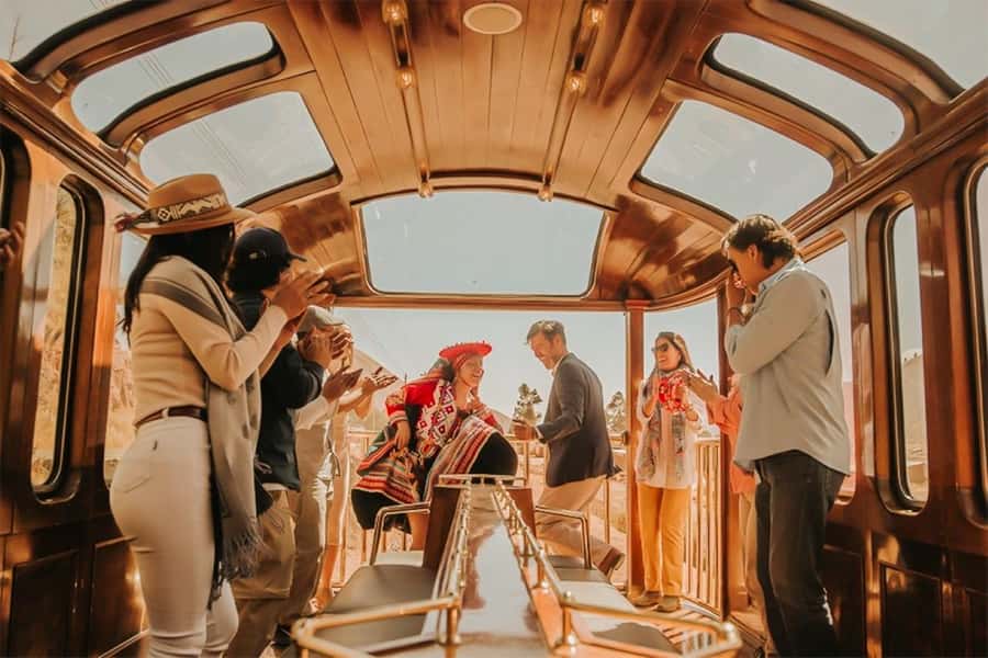 Excursion Cusco - Puno - Titicaca Observatory Train - Food, drinks, and the long middle of the day