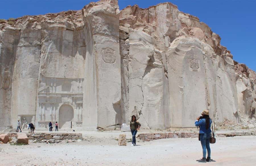 Excursion + Sillar and Culebrillas Route in Arequipa - Apachetas and the return to Arequipa