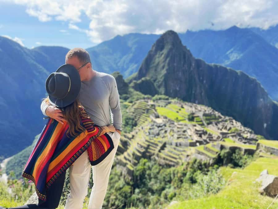 From Cusco: 1-day Machu Picchu Tour by Train - A very early start from Cusco