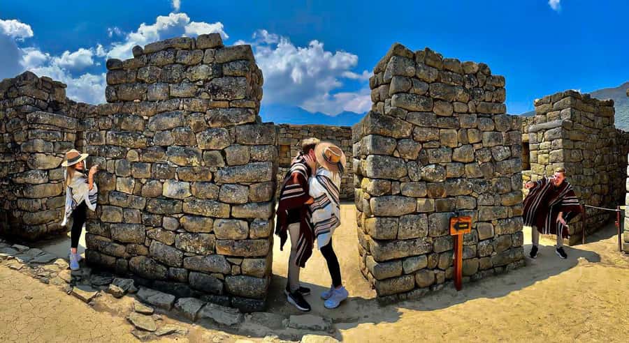 From Cusco: 1-day Machu Picchu Tour by Train - Entering Machu Picchu by circuit