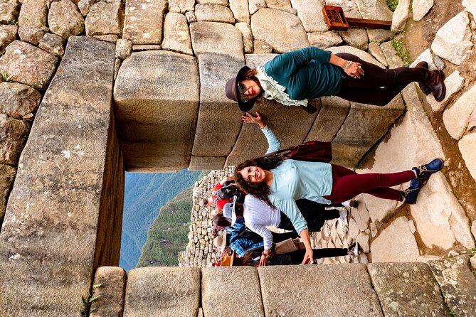 From Cusco - 2-Day Tour to the Sacred Valley and Machu Picchu with Lunch - Ollantaytambo: the finest stonework on day one