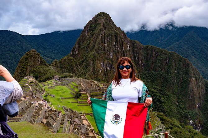 From Cusco - 2-Day Tour to the Sacred Valley and Machu Picchu with Lunch - Lunch and the long return to Cusco