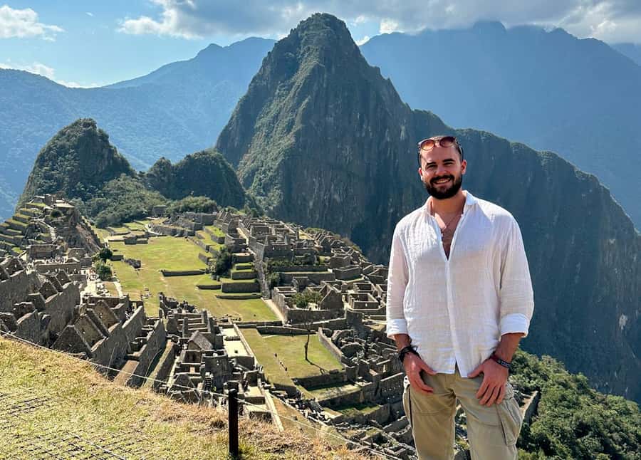 From Cusco: Full-Day Group Tour of Machu Picchu - Two hours inside Machu Picchu