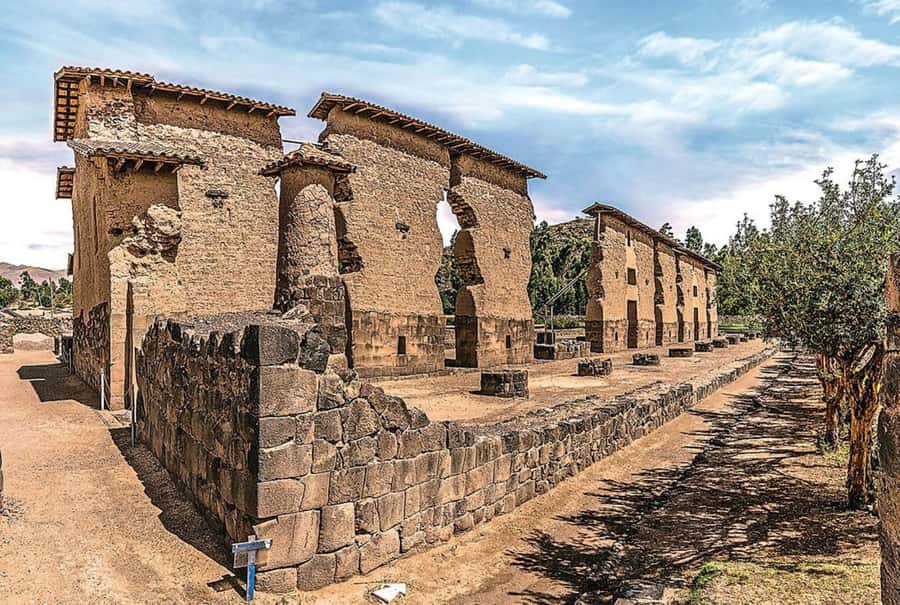 From Cusco: Full-Day Touristic Bus to Puno with Guided Tours - Why this road trip is worth your day