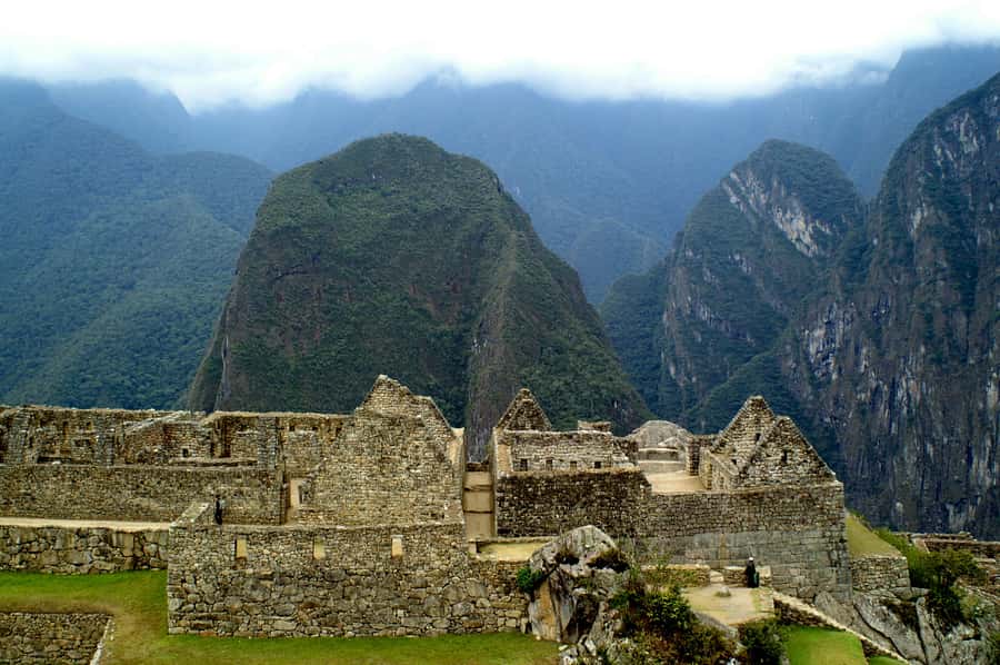From Cusco: Machu Picchu Private Day Trip on Panoramic Train - The panoramic train through the Sacred Valley
