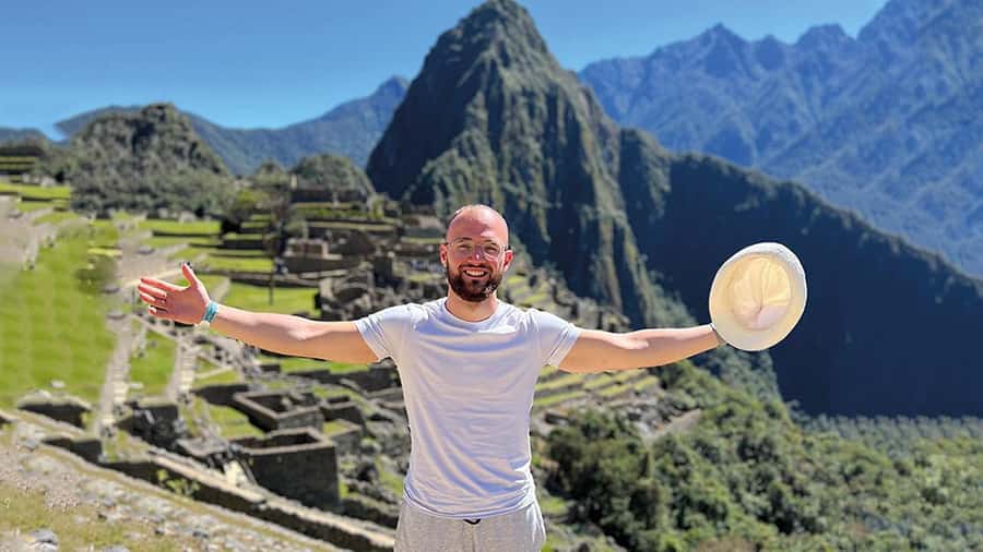From Cusco: Machu Picchu Tour with Hiking Ticket - Seeing the Inca citadel after the climb