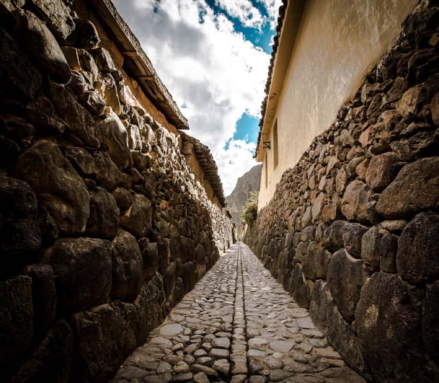 From Cusco: Ollantaytambo Fortress Half-Day Private Tour - Climbing to the fortress and the Temple of the Sun