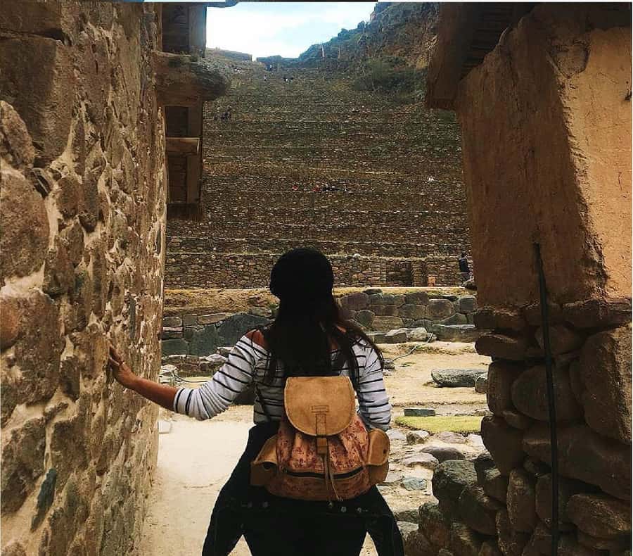 From Cusco: Sacred Valley Group Tour with Buffet Lunch - What the guide adds to the day