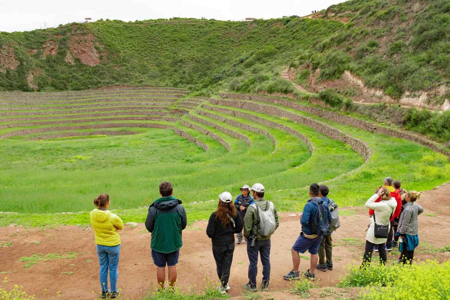 From Cusco: Sacred Valley & Maras Salt Mines Tour with Lunch - Maras salt ponds and a short shopping stop