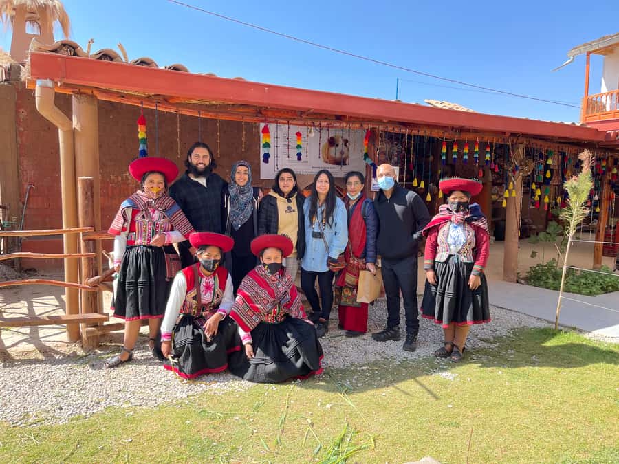 From Cusco: Sacred Valley Tour with Buffet Lunch - Leaving Cusco for Pisac